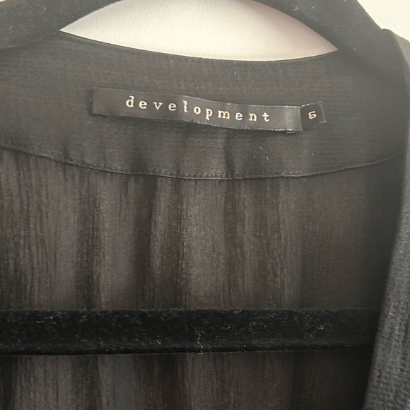 Little black silk dress - Picture 8 of 10